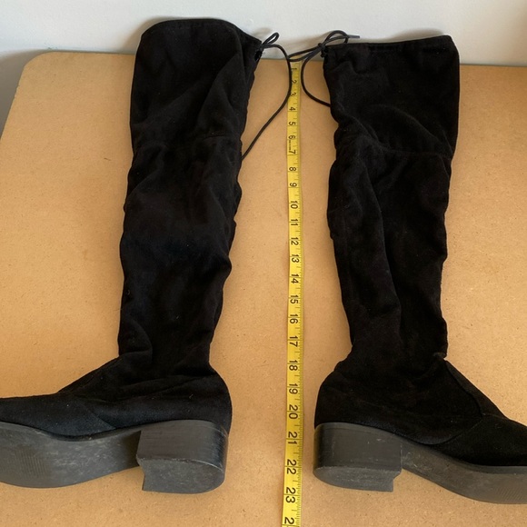 Charles By Charles David Over the Knee Faux Black Suede Boots. 8.5 - Picture 5 of 11